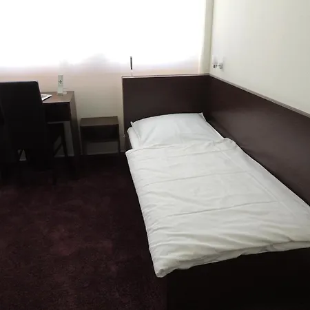 Aaa Budget Hotel 3*