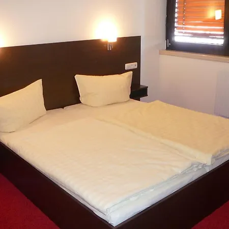 Hotel Aaa Budget