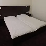 Aaa Budget Hotel Colonia