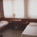 Aaa Budget Hotel 3*